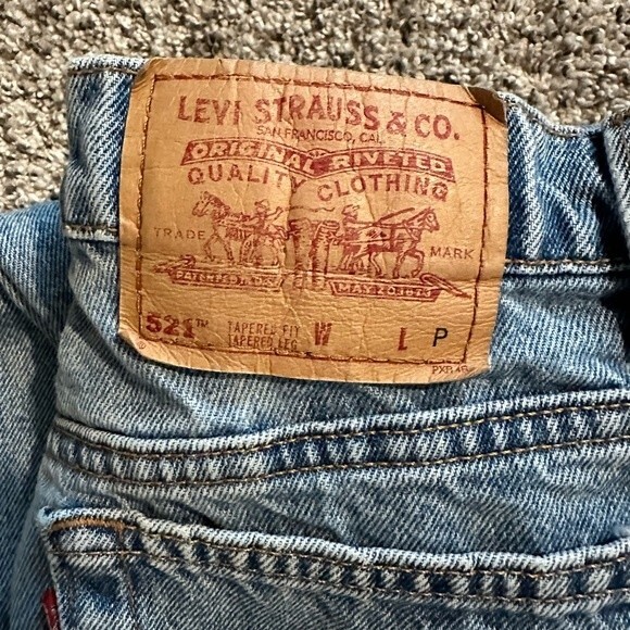 Vintage 1990’s Women’s 521 Levi’s Tapered Fit Jeans 12P 30x27 High Rise Mom Jean - Picture 2 of 9